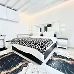 White Star Natasa Mykonos Town